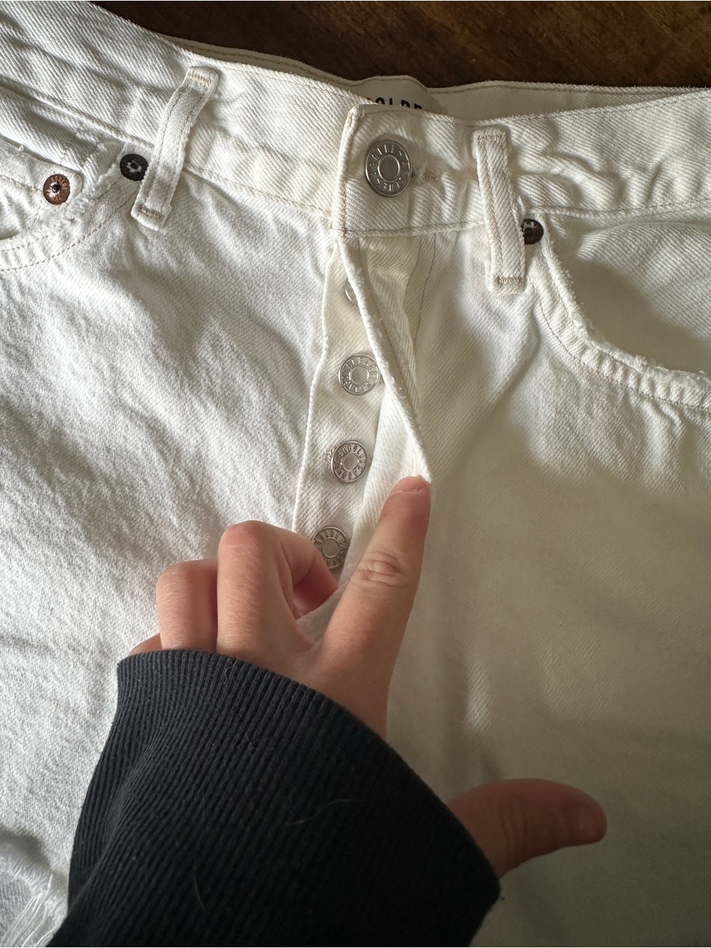 White Agolde Aritzia Denim Shorts - Picture 3 of 7